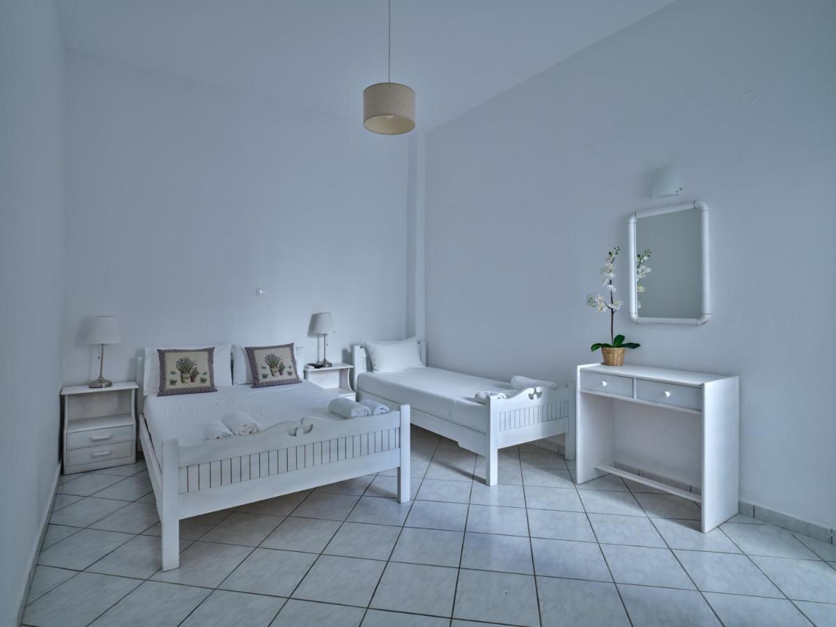 Acropolis Hotel Парос Екстериор снимка